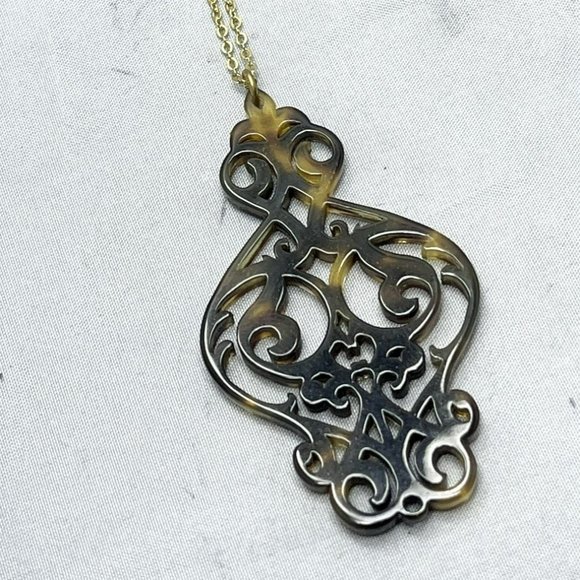 Vintage Brown Plastic Lucite Pendant Necklace - Picture 1 of 5